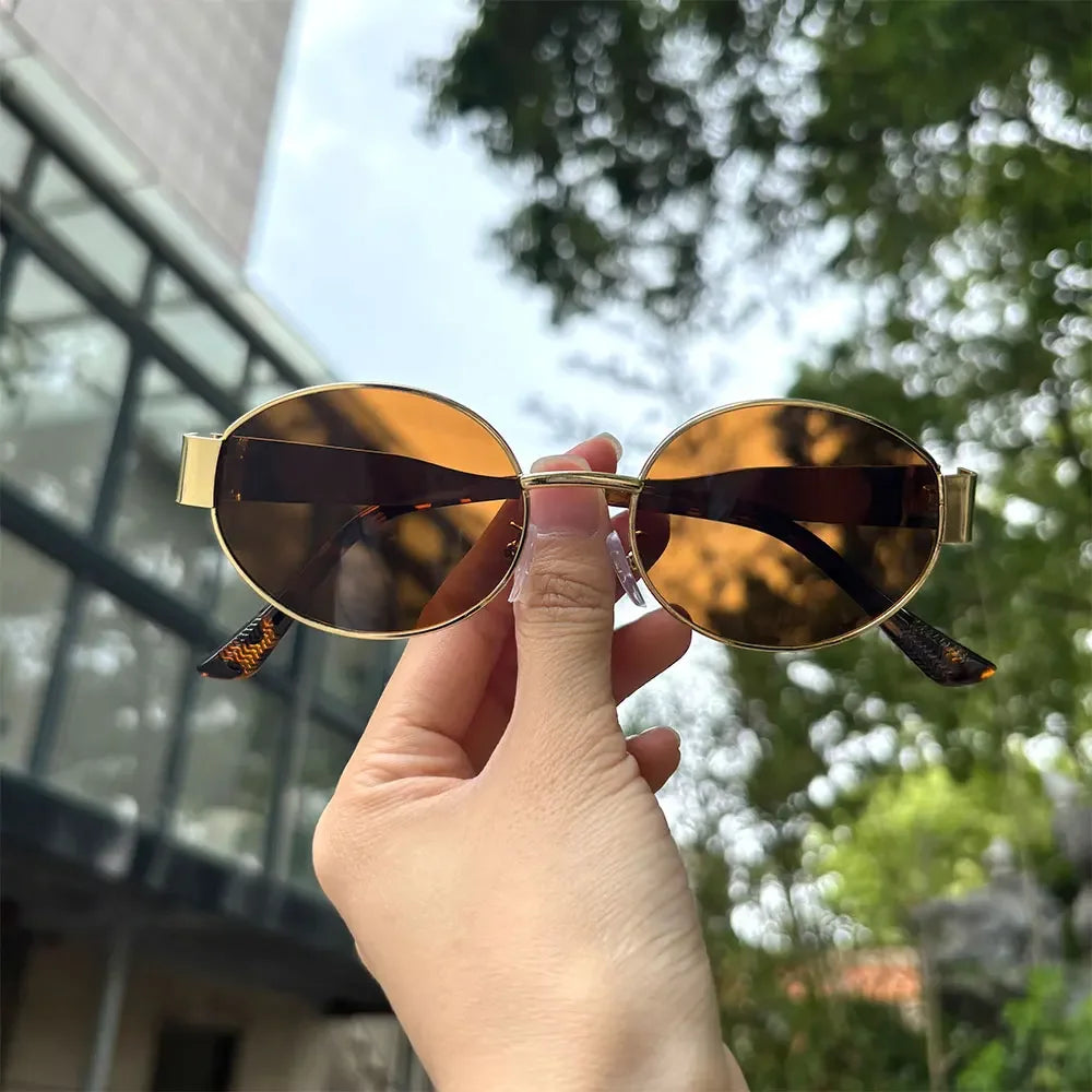 Luxuriöse Unisex-Sonnenbrille aus Metall, ovale Form, modisch, UV400-Schutz, elegante Farbtöne für Damen und Herren