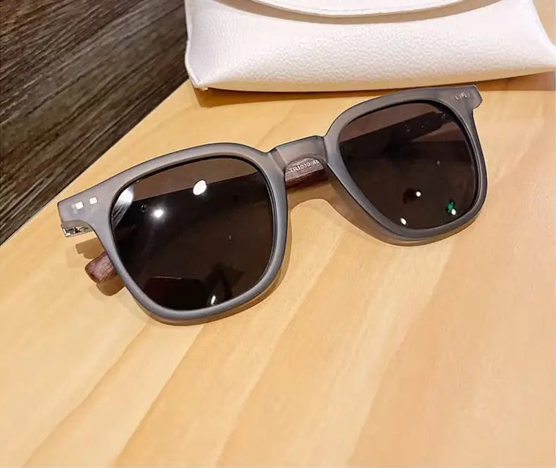 Klassische Holzmaserung Spiegel Beine Sonnenbrille Herren kleinen Rahmen quadratische Sonnenbrille Damen hochwertige Brille uv400 oculos de sol
