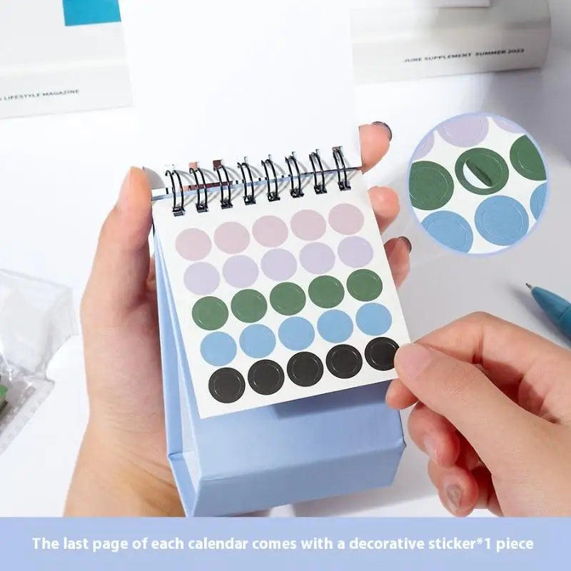 【MAX-55】Mini-Tischkalender 2026, kleiner Stand-Flip-Wochenkalender, kreativer Spulenkalender, Planer für die tägliche Zeitplanplanung