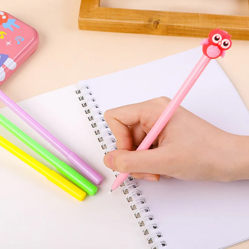 Großhandel Kreative Nette Farbe Eule Stereo Gel Stift Schwarz Wasser Stift Student Schreiben Werkzeuge Schreibwaren Shop Großhandel