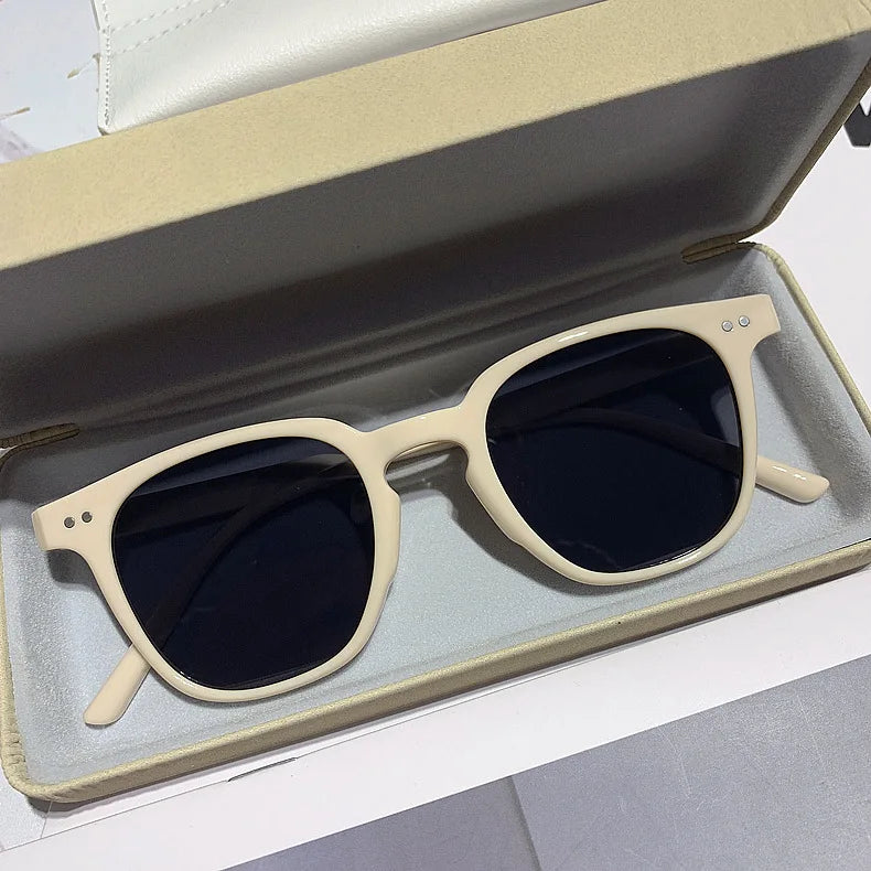 Neue Vintage Quadratische Sonnenbrille für Damen und Herren Luxusmarke Kleine Runde Sonnenbrillen Kleine Brillen für Männer und Frauen