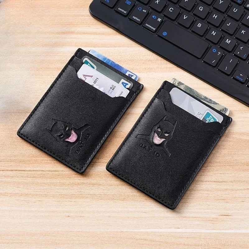 BEAST KINGDOM Fledermaus-Geldbörse für Herren – stilvolles Batman-Design, langlebige Bifold-Geldbörse mit mehreren Kartenfächern, Geschenk zum Vatertag