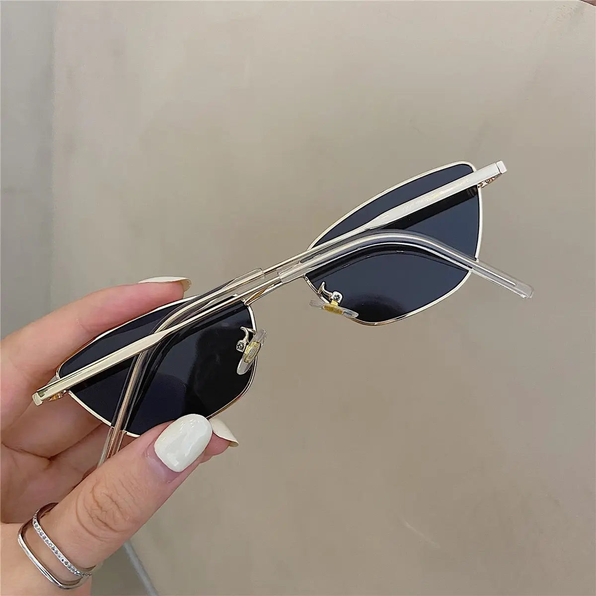 Sonnenbrille für Damen, klassisch, modisch, übergroß, antireflexig, Vintage, quadratisch, Metall-Sonnenbrille, Fahrbrille, UV400, О
