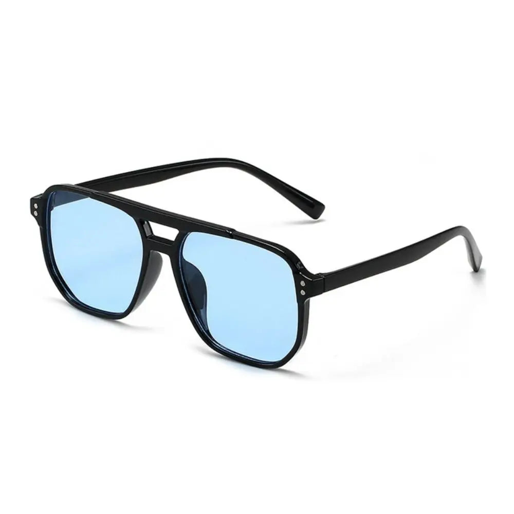 Punk-Sonnenbrille mit quadratischem Rahmen, Anti-UV-Schutz für den Strand, Augenschutz, schwarze Sonnenbrille, Reisezubehör, Retro-Sonnenbrille für Damen und Herren