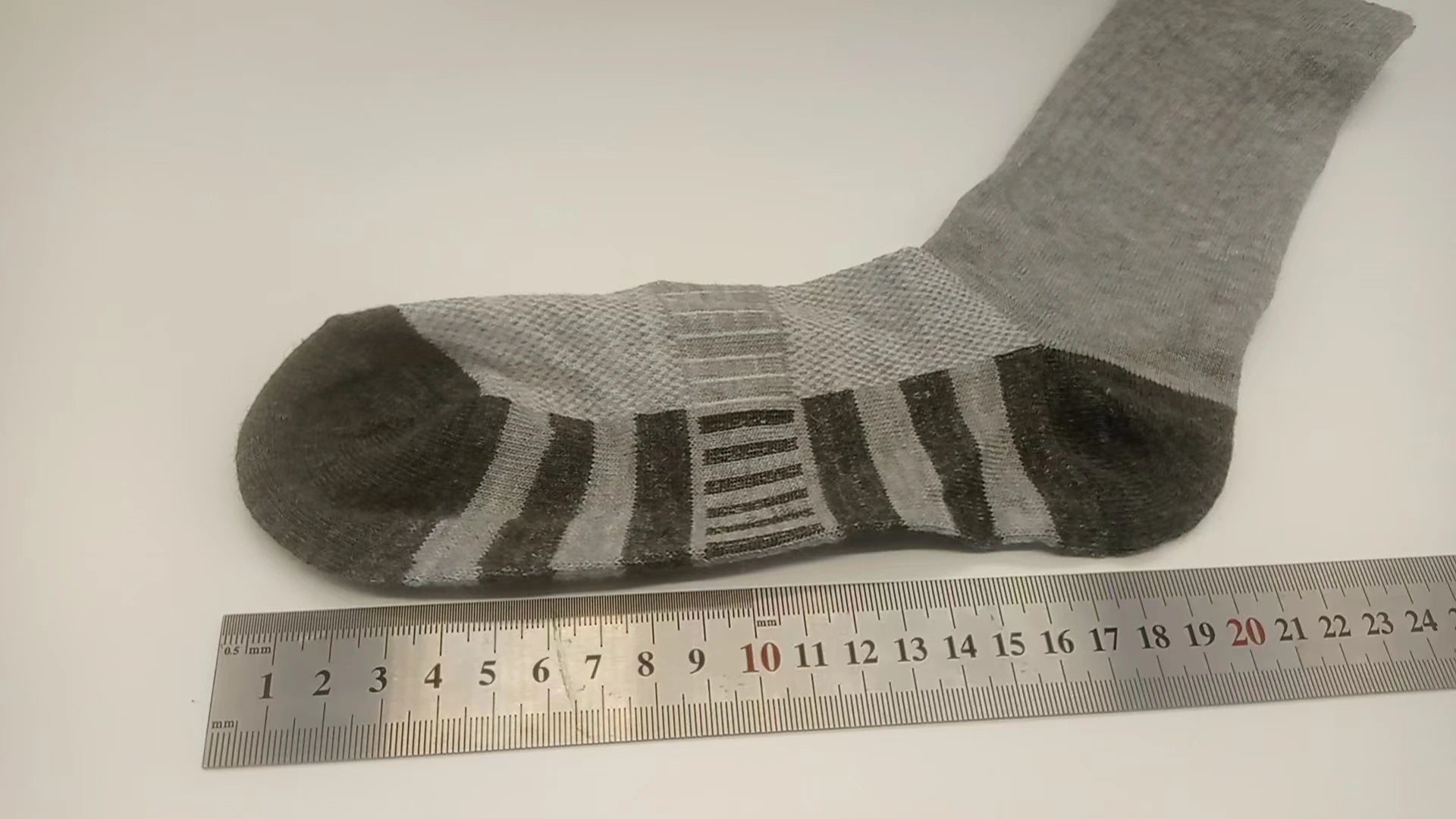 10/20/30 Paar klassische Crew-Socken für Herren, Unisex, Sportsocken für Herren, Laufen, Basketball, rutschfest, für den Außenbereich, atmungsaktiv, Herrensocken