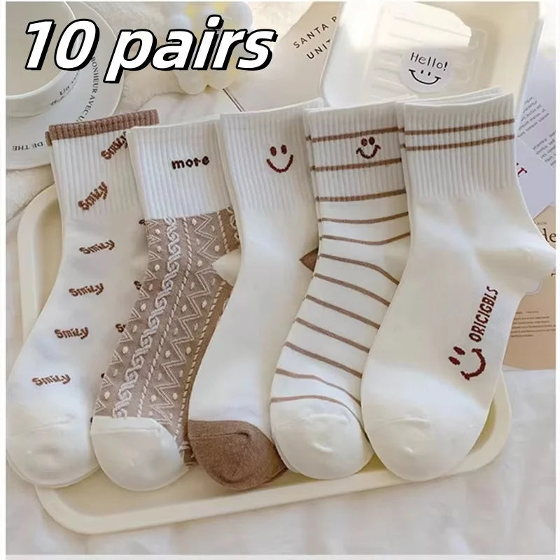 10 Paar Damen-Socken mit Cartoon-Muster, trendige und modische, vielseitige Socken, leichte, atmungsaktive, bequeme Freizeitsocken