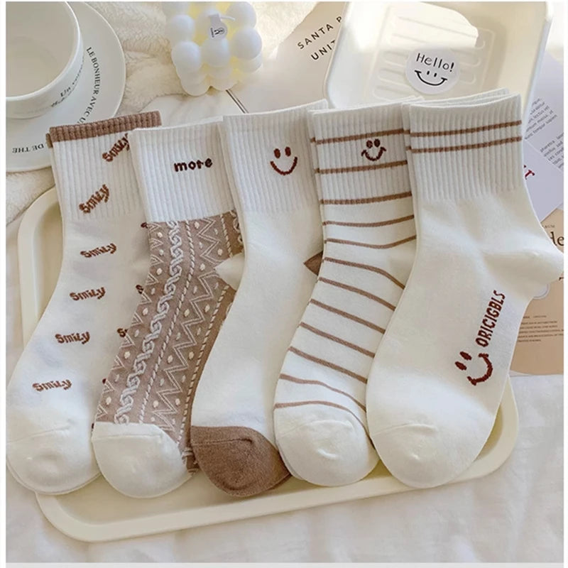 10 Paar Damen-Socken mit Cartoon-Muster, trendige und modische, vielseitige Socken, leichte, atmungsaktive, bequeme Freizeitsocken