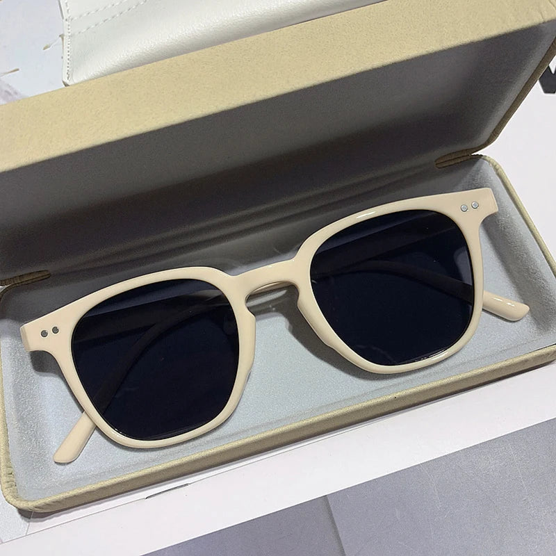 Neue Vintage Quadratische Sonnenbrille für Damen und Herren Luxusmarke Kleine Runde Sonnenbrillen Kleine Brillen für Männer und Frauen