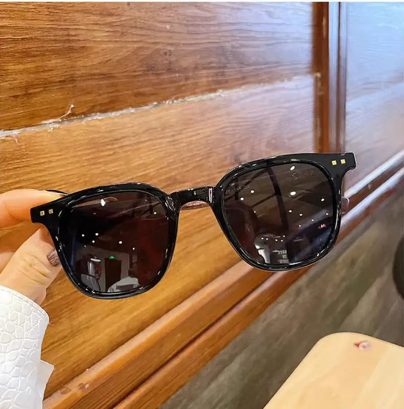 Klassische Holzmaserung Spiegel Beine Sonnenbrille Herren kleinen Rahmen quadratische Sonnenbrille Damen hochwertige Brille uv400 oculos de sol