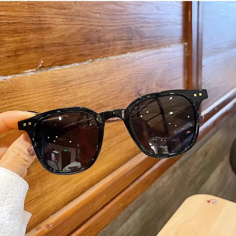 Klassische Holzmaserung Spiegel Beine Sonnenbrille Herren kleinen Rahmen quadratische Sonnenbrille Damen hochwertige Brille uv400 oculos de sol