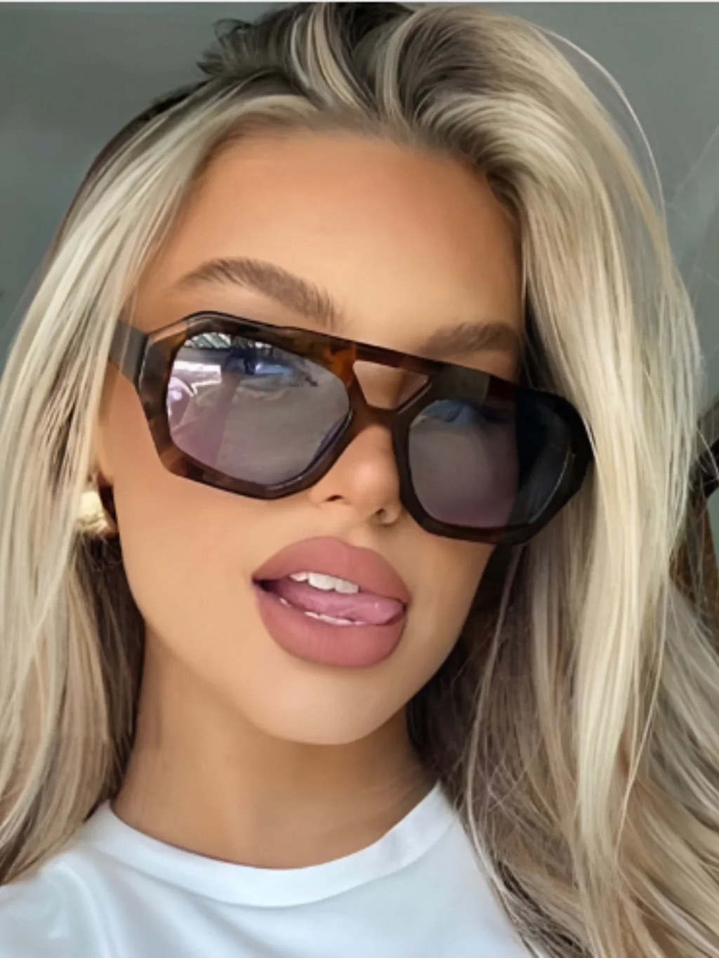 Grenzüberschreitende europäische und amerikanische Doppelstrahl-Sonnenbrille, unregelmäßige Sonnenbrille, 2023, neue personalisierte Retro-Sonnenbrille, beliebt auf dem Intern