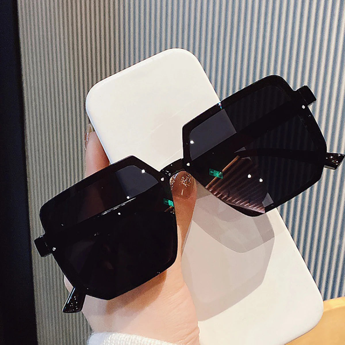 Große Rahmen Vintage Sonnenbrille Frauen Männer Marke Quadrat Sonnenbrille Retro Brillen Goggle für Männlich Weiblich Polygon Sonnenbrille ﻿ ﻿