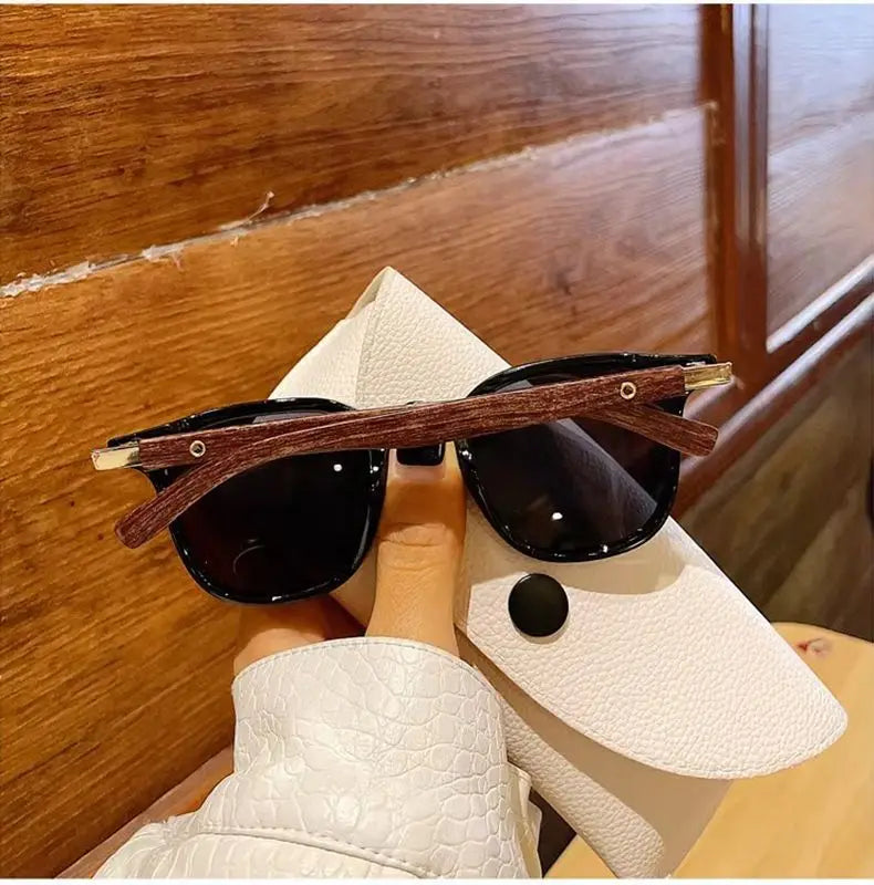 Klassische Holzmaserung Spiegel Beine Sonnenbrille Herren kleinen Rahmen quadratische Sonnenbrille Damen hochwertige Brille uv400 oculos de sol