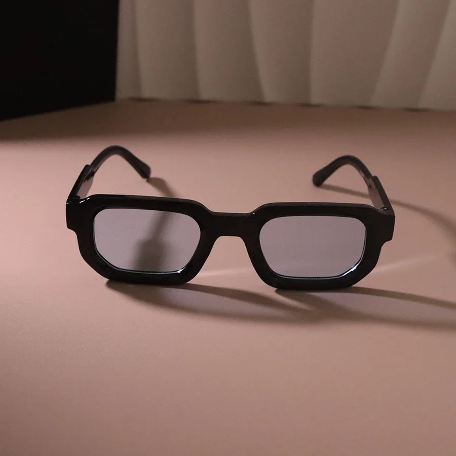 Neue rechteckige Sonnenbrille Frauen Männer luxuriöse Marke Designer lässige Sonnenbrille weibliche männliche Kunststoff Persönlichkeit Outdoor-Brillen