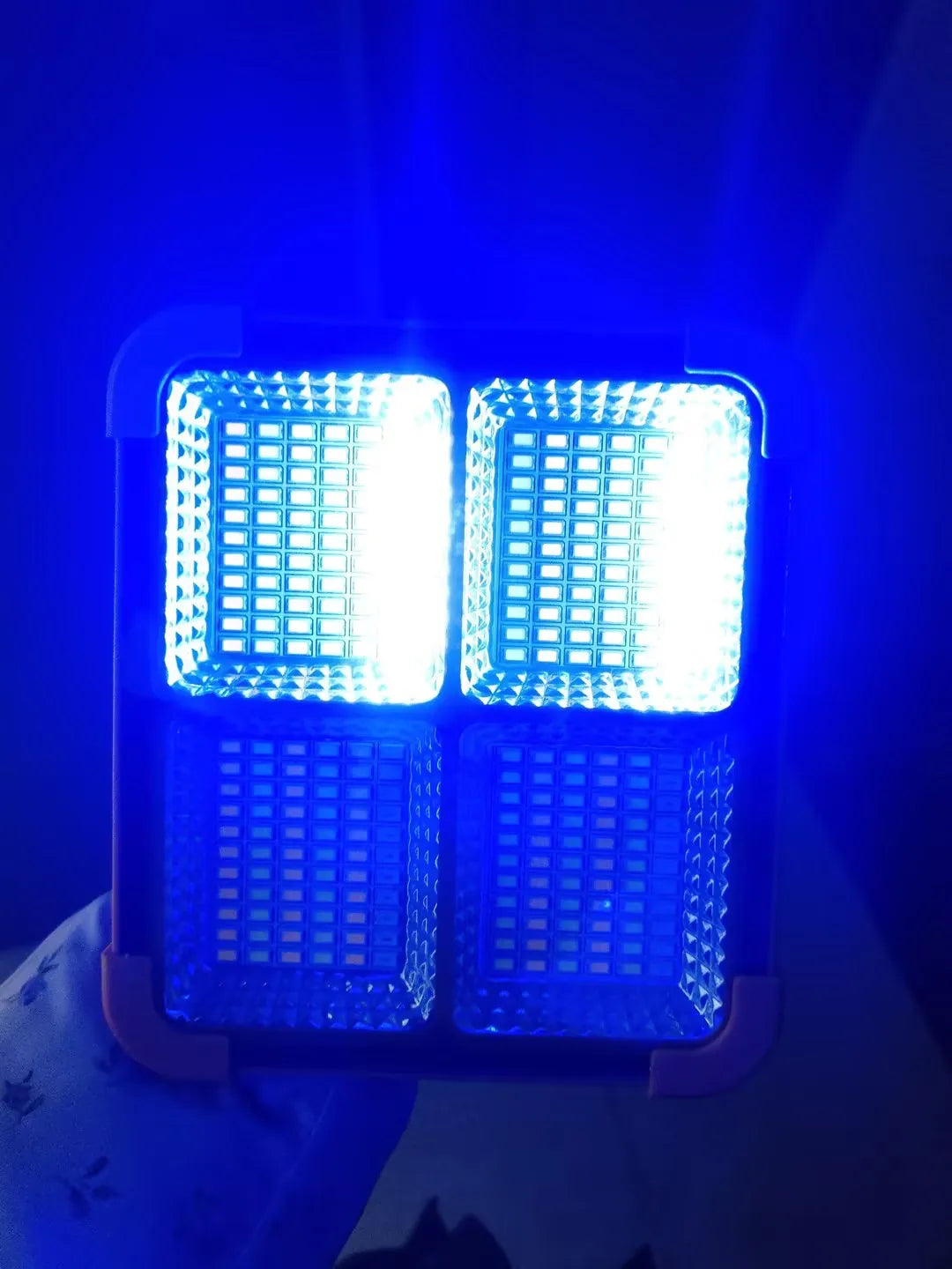 Kommerzielle Solarlaterne, 2000 mAh, Leistungskapazität, 15-Stunden-Bedienung, tragbares LED-System für Straßenautomaten, Campingsicherheit