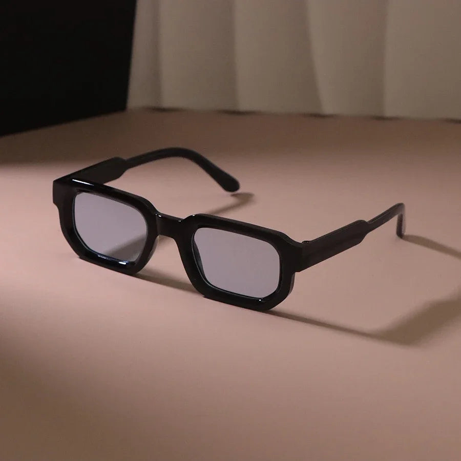 Neue rechteckige Sonnenbrille Frauen Männer luxuriöse Marke Designer lässige Sonnenbrille weibliche männliche Kunststoff Persönlichkeit Outdoor-Brillen